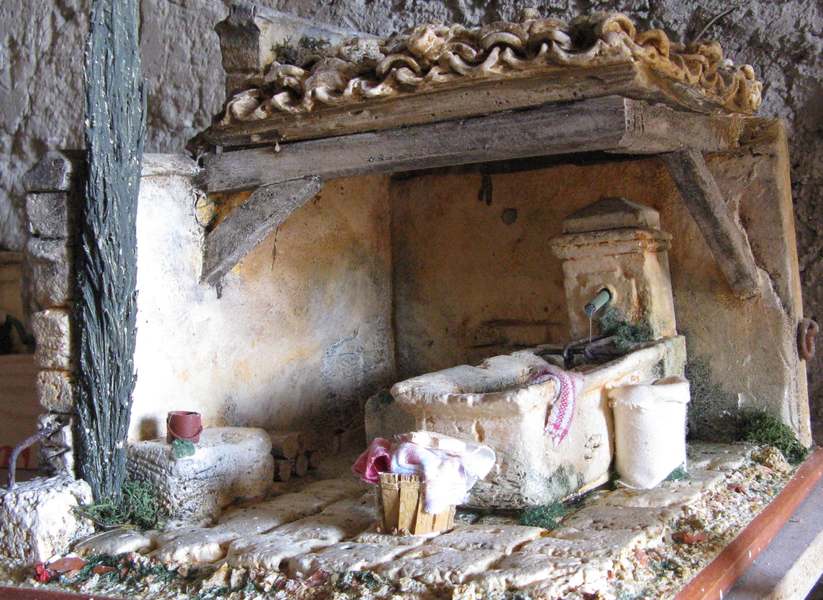 lavoir en pierre pour scène des bugadières en santons de 7 cm